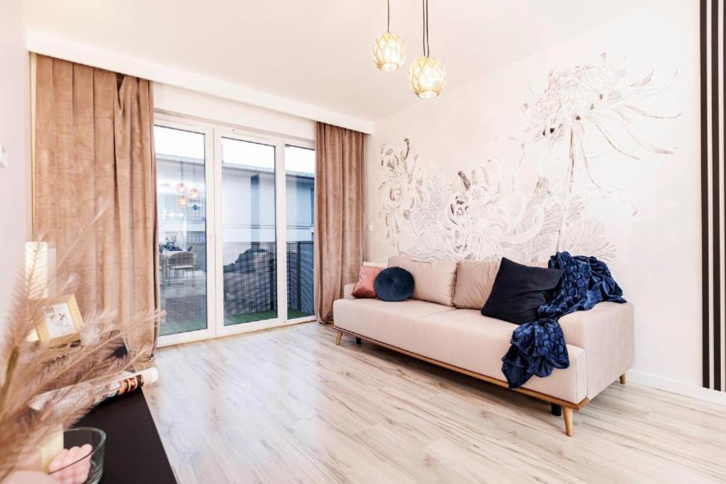 Apartamenty Przy Dmowskiego Nowe Poznan Exterior photo